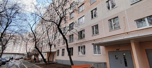 Продам трехкомнатную (3-комн.) квартиру, Пролетарский пр-кт, 2, Москва г