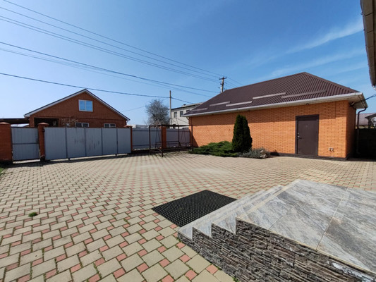 Продам дом, Изумрудная ул, 10, Белореченск г, 0 км от города