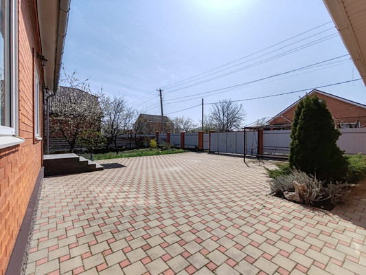 Продам дом, Изумрудная ул, 10, Белореченск г, 0 км от города