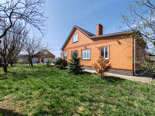 Продам дом, Изумрудная ул, 10, Белореченск г, 0 км от города