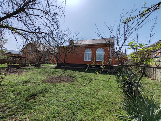 Продам дом, Изумрудная ул, 10, Белореченск г, 0 км от города