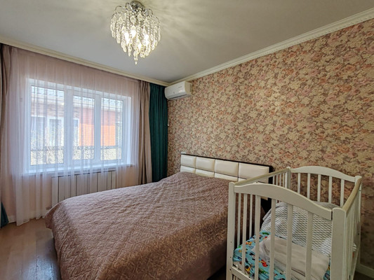 Продам дом, Изумрудная ул, 10, Белореченск г, 0 км от города