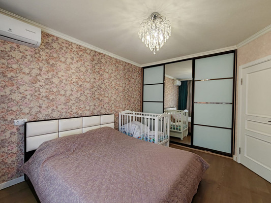 Продам дом, Изумрудная ул, 10, Белореченск г, 0 км от города