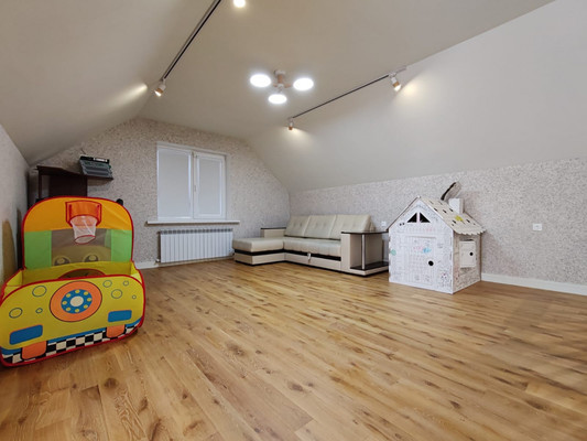 Продам дом, Изумрудная ул, 10, Белореченск г, 0 км от города