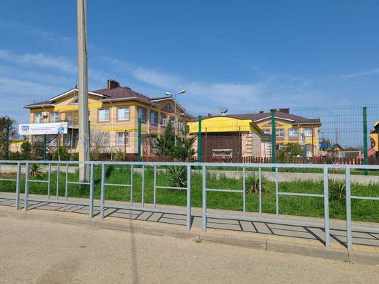 Продам дом, Изумрудная ул, 10, Белореченск г, 0 км от города