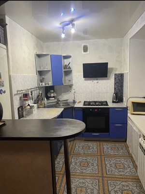 Продам трехкомнатную (3-комн.) квартиру, Бакалейная ул, 48а, Казань г