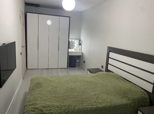 Продам трехкомнатную (3-комн.) квартиру, Бакалейная ул, 48а, Казань г