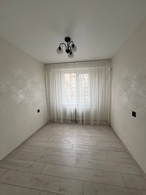 Продам трехкомнатную (3-комн.) квартиру, Уральская ул, 17, Краснодар г