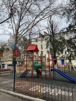 Продам трехкомнатную (3-комн.) квартиру, Уральская ул, 17, Краснодар г