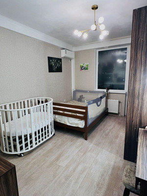 Продам однокомнатную (1-комн.) квартиру, Батурина ул, 185, Симферополь г