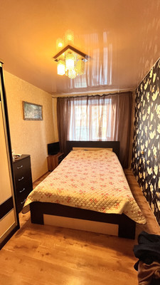Продам трехкомнатную (3-комн.) квартиру, Пролетарская ул, 19, Воткинск г