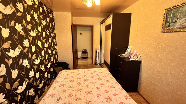 Продам трехкомнатную (3-комн.) квартиру, Пролетарская ул, 19, Воткинск г