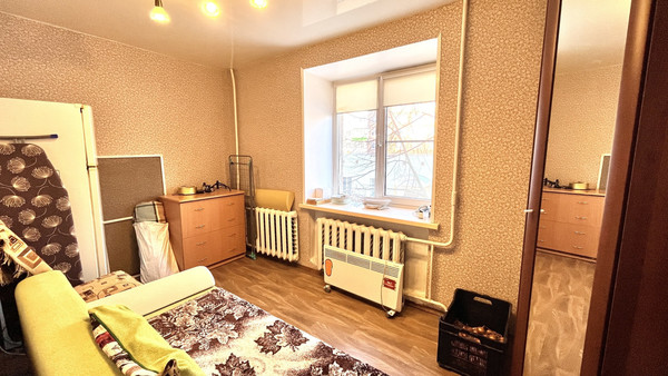 Продам трехкомнатную (3-комн.) квартиру, Пролетарская ул, 19, Воткинск г