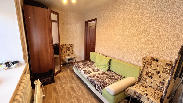 Продам трехкомнатную (3-комн.) квартиру, Пролетарская ул, 19, Воткинск г