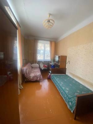 Продам трехкомнатную (3-комн.) квартиру, Салтыкова-Щедрина ул, 28, Калуга г