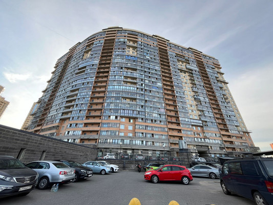 Продам двухкомнатную (2-комн.) квартиру, Композиторов ул, 18, Санкт-Петербург г