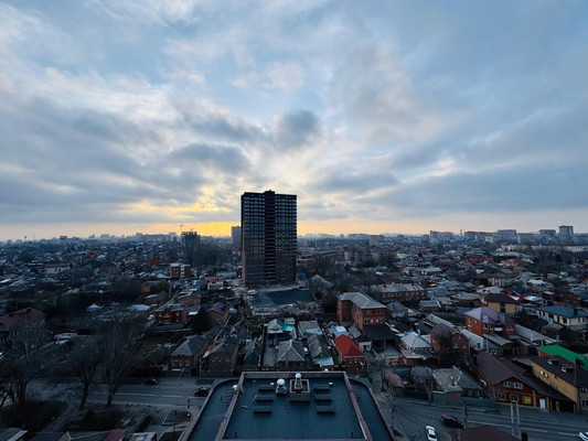 Продам двухкомнатную (2-комн.) квартиру, Горсоветская ул, 77, Ростов-на-Дону г