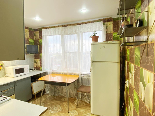 Продам трехкомнатную (3-комн.) квартиру, Строителей пр-кт, 60, Пенза г