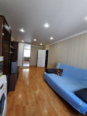 Продам трехкомнатную (3-комн.) квартиру, Кулахметова ул, 15, Казань г