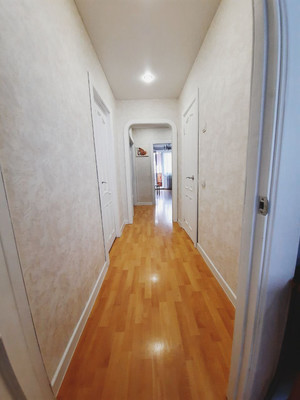 Продам трехкомнатную (3-комн.) квартиру, Кулахметова ул, 15, Казань г