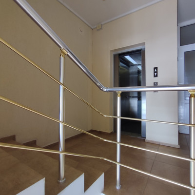 Продам однокомнатную (1-комн.) квартиру, Авиаторов ул, 1-Г/4, Кача пгт