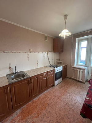 Продам двухкомнатную (2-комн.) квартиру, Зур Урам ул, 8, Казань г