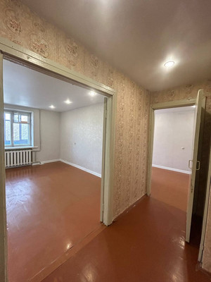 Продам двухкомнатную (2-комн.) квартиру, Зур Урам ул, 8, Казань г