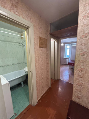 Продам двухкомнатную (2-комн.) квартиру, Зур Урам ул, 8, Казань г
