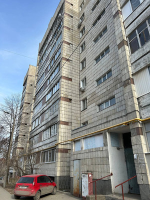 Продам двухкомнатную (2-комн.) квартиру, Зур Урам ул, 8, Казань г