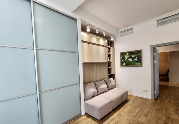 Продам трехкомнатную (3-комн.) квартиру, Севастопольское ш, 45е, Кореиз пгт