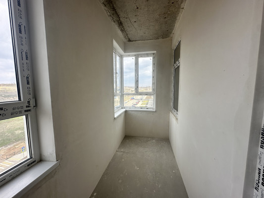 Продам двухкомнатную (2-комн.) квартиру, Александра Суворова пр-кт, 101, Симферополь г