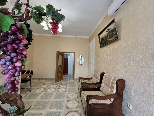 Продам двухкомнатную (2-комн.) квартиру, Самокиша ул, 22, Симферополь г