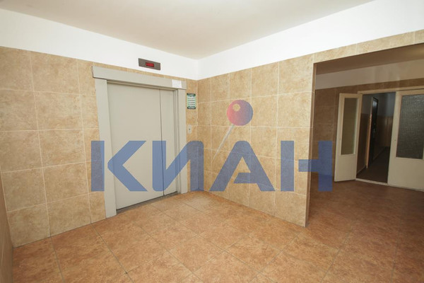 Продам однокомнатную (1-комн.) квартиру, Урванцева ул, 2, Красноярск г