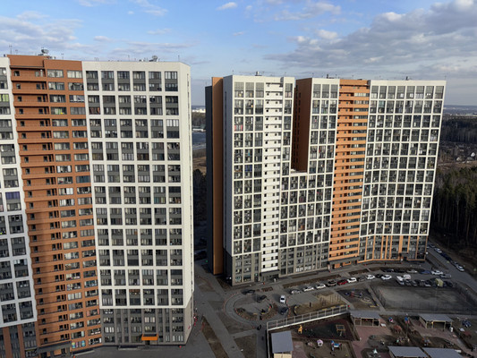 Продам однокомнатную (1-комн.) квартиру, Светлый мкр, 3, Екатеринбург г