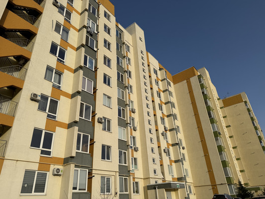 Продам трехкомнатную (3-комн.) квартиру, Генерала Родионова ул, 3б, Симферополь г