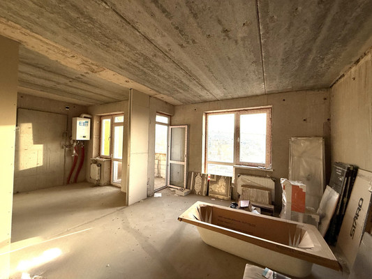 Продам трехкомнатную (3-комн.) квартиру, Генерала Родионова ул, 3б, Симферополь г