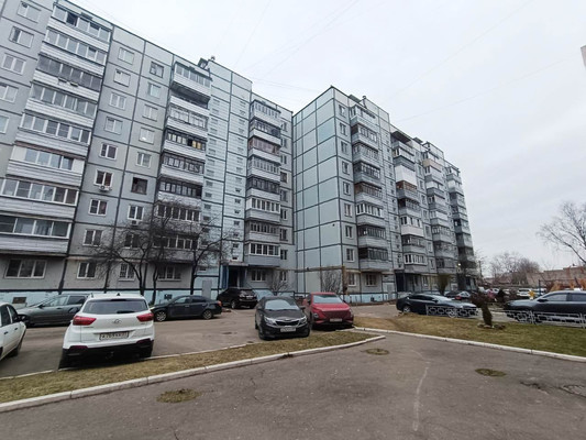 Продам однокомнатную (1-комн.) квартиру, Футбольная ул, 2, Иваново г