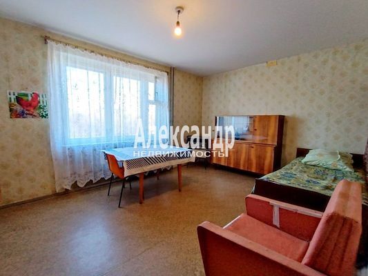 Продам однокомнатную (1-комн.) квартиру, Спортивная ул, 1, Советский гп