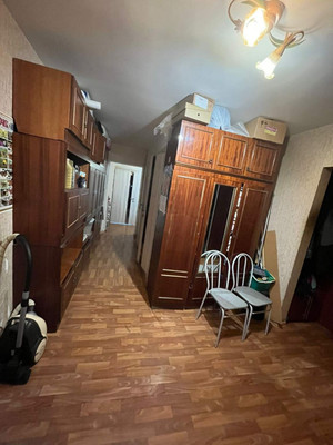 Продам трехкомнатную (3-комн.) квартиру, Октябрьская ул, 2, Тельмана п