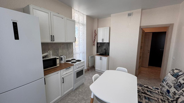 Продам однокомнатную (1-комн.) квартиру, Самаровская ул, 8к1, Ханты-Мансийск г