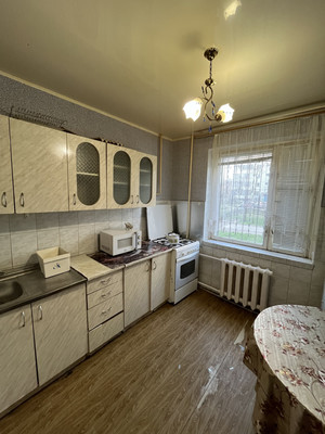 Продам двухкомнатную (2-комн.) квартиру, Маршала Кошевого ул, 36, Волгодонск г