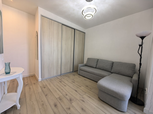 Продам однокомнатную (1-комн.) квартиру, Золотаревского ул, 8А, Новороссийск г