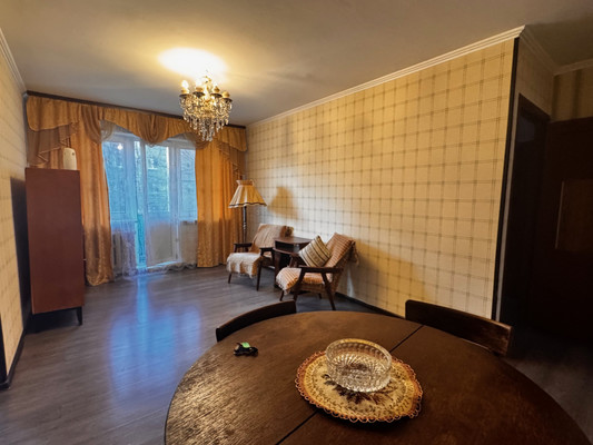 Продам трехкомнатную (3-комн.) квартиру, Матросова ул, 8, Старая Купавна г