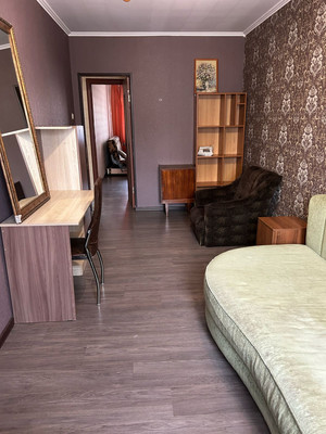Продам трехкомнатную (3-комн.) квартиру, Матросова ул, 8, Старая Купавна г