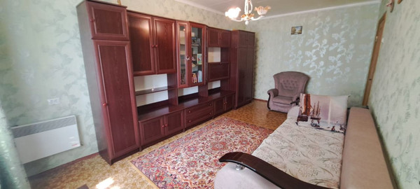 Продам трехкомнатную (3-комн.) квартиру, Железнодорожная ул, 4, Армянск г