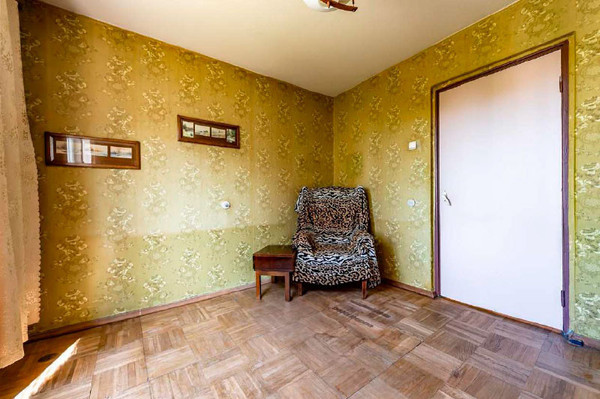 Продам трехкомнатную (3-комн.) квартиру, Демьяна Бедного ул, 2к2, Санкт-Петербург г