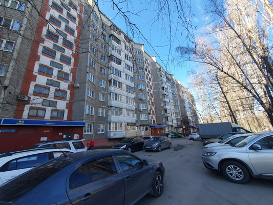 Продам трехкомнатную (3-комн.) квартиру, Имени 60-летия СССР пр-кт, 23, Липецк г