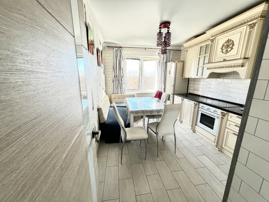 Сдам трехкомнатную (3-комн.) квартиру, Новикова ул, 20, Наро-Фоминск г