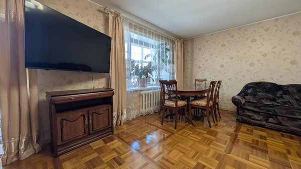 Продам многокомнатную квартиру, Профсоюзная ул, 6д, Иркутск г