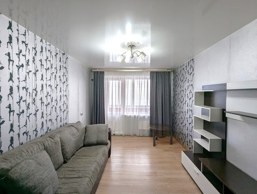 Продам двухкомнатную (2-комн.) квартиру, Школьная ул, 35, Быково п